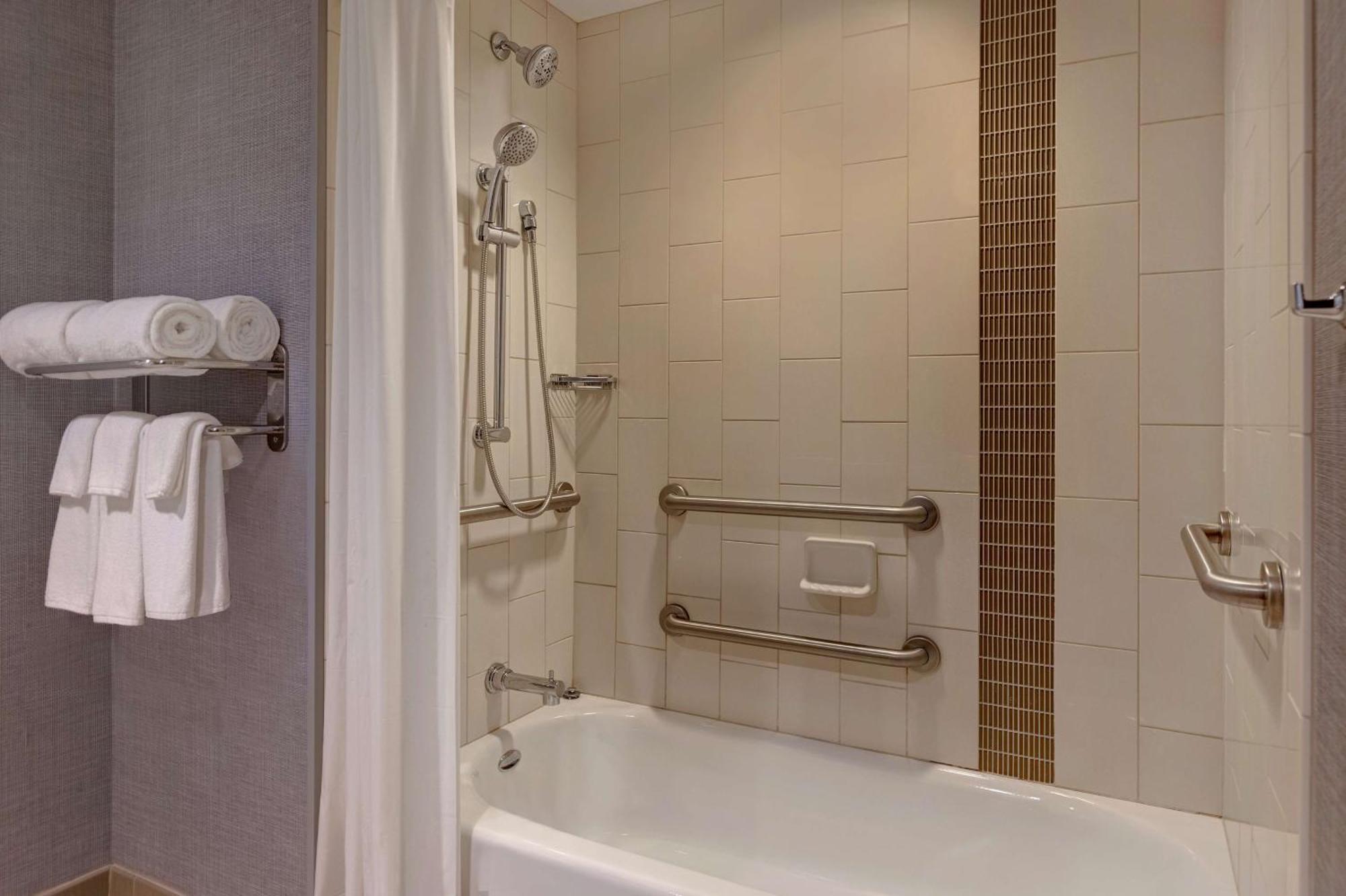 ไฮแอท เพลซ บลูมิงตัน - นอร์มอล Hotel บลูมมิงตัน ภายนอก รูปภาพ